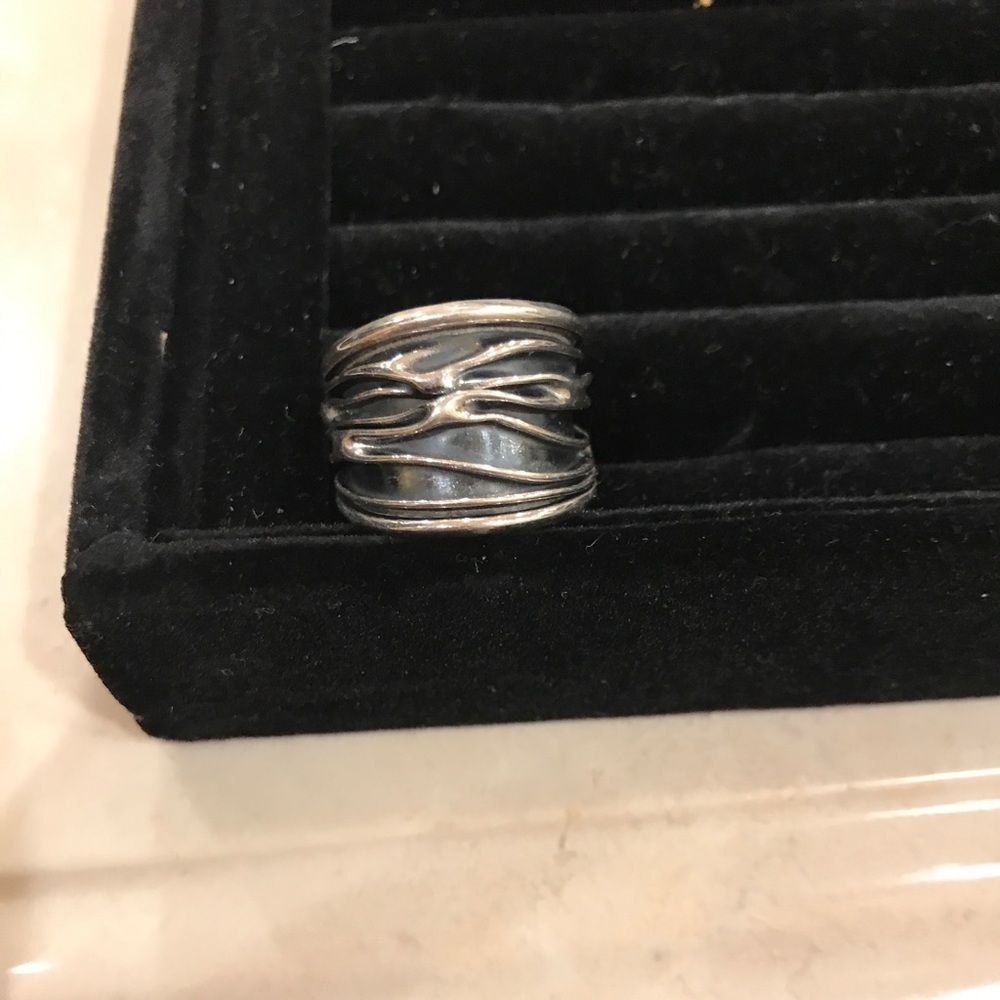 Silver Ring 925 Silver content.